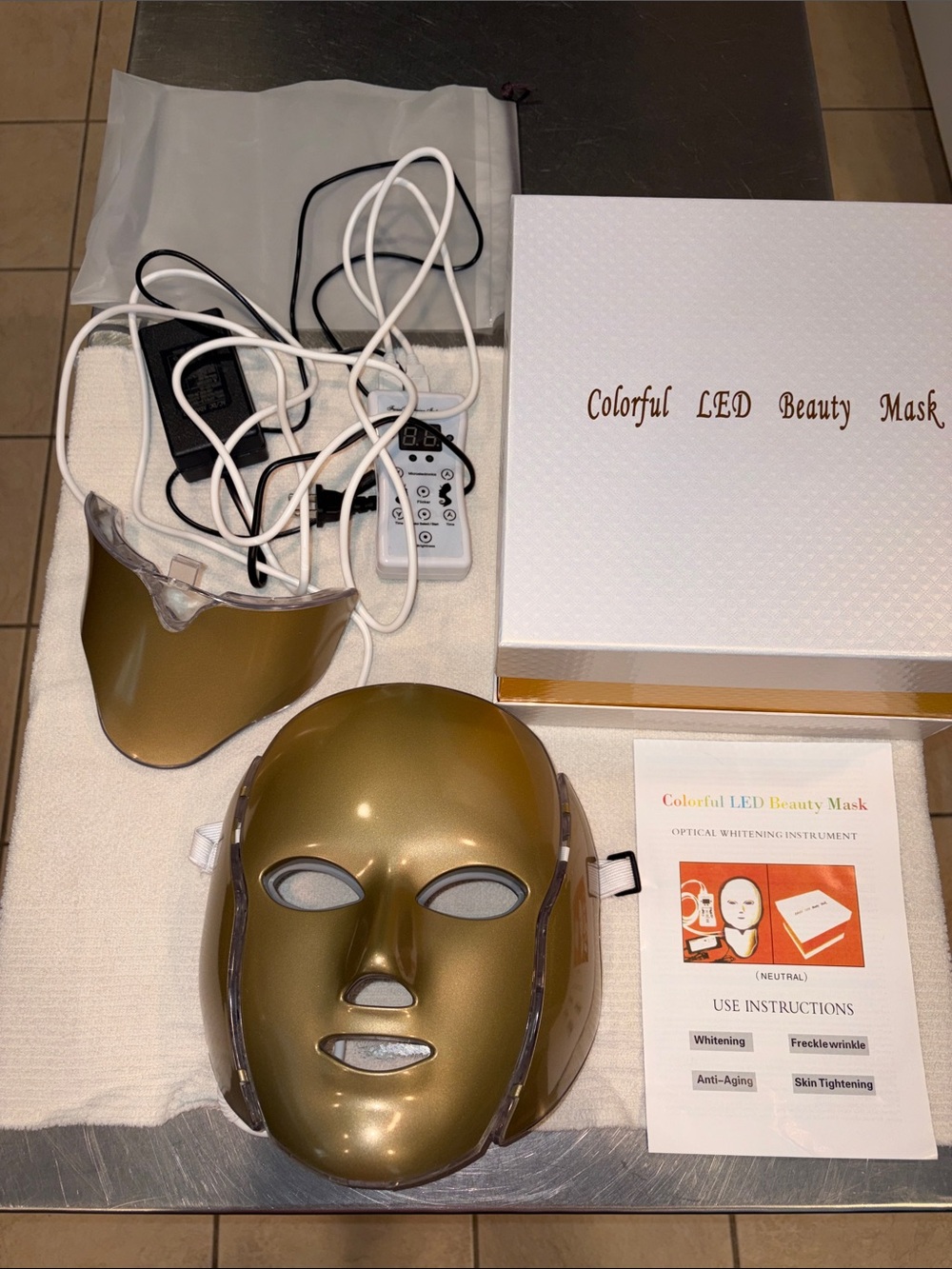Colorful LED Beauty Mask - Metallic Gold